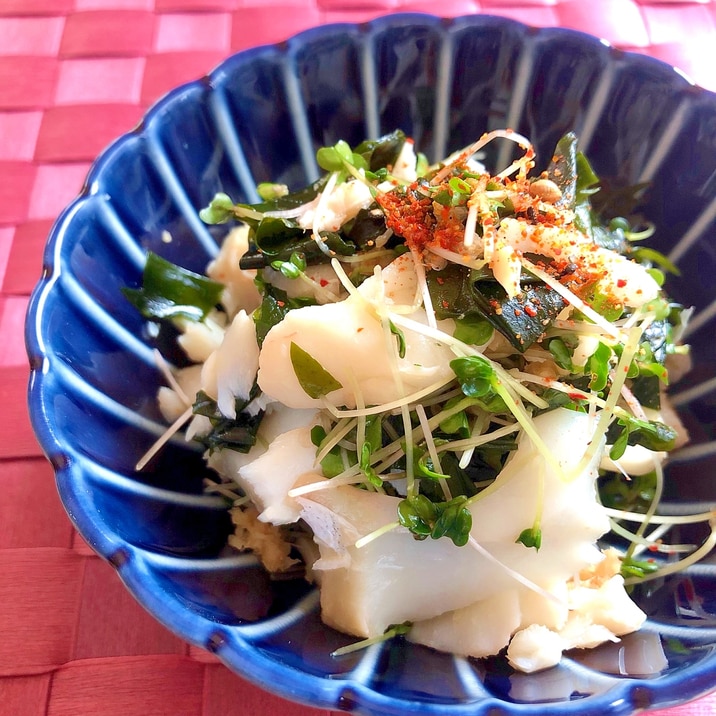 レンジで簡単!鱈とスプラウトわかめの生姜ポン酢和え